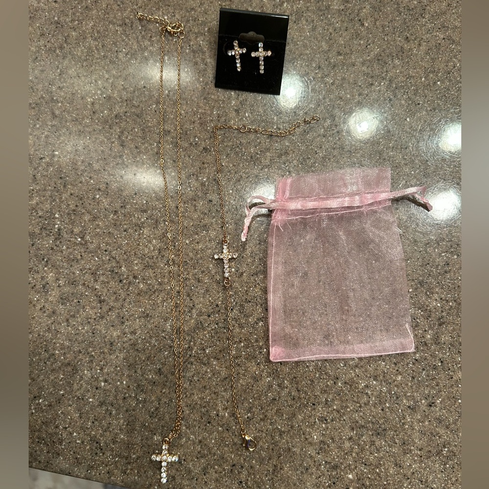 CROSS JEWELRY SET!
- gold color 
- sparkly diamonds